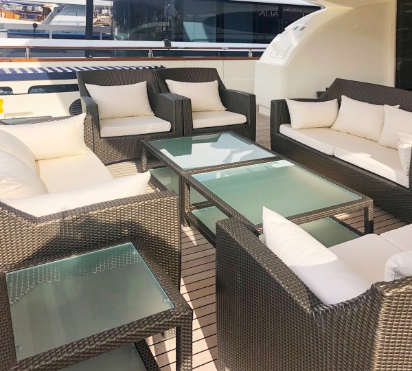 B4 Yacht Charter Details, Astondoa | CHARTERWORLD Luxury Superyachts